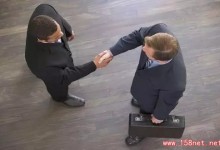 这两个人将会决定你这辈子是成功还是失败，是富还是穷.....