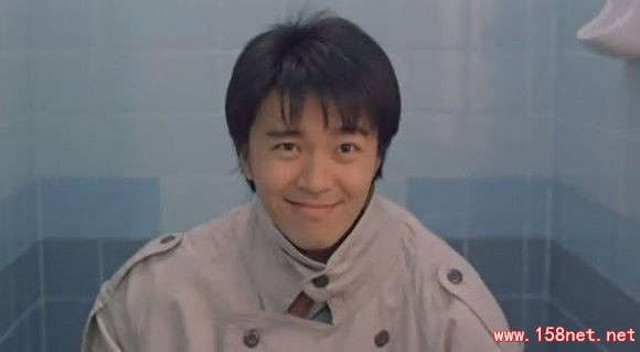有个老师上课点名，<span class='chameleon-code-v2'></span>差点吓死老师了 第1张