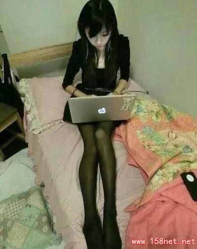 男人永远不知道女人在想什么，<span class='chameleon-code-v2'></span>女人永远不知道男人想要什么。<span class='chameleon-code-v2'></span>一切只不过两个字：珍惜！<span class='chameleon-code-v2'></span> 第1张