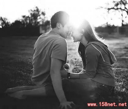 《男人女人的十四个定律》女人的欲望是被人疼爱，而男人的欲望却是..... 第2张