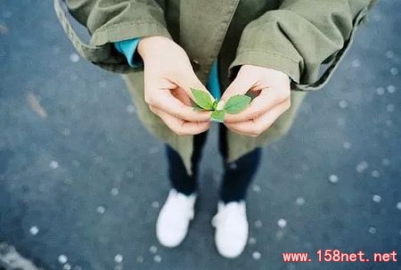 想要赚大钱先请记住这几条金言！<span class='chameleon-code-v2'></span>你和谁在一起的确很重要！<span class='chameleon-code-v2'></span> 第4张