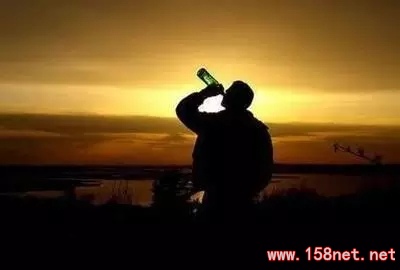 酒后的男人和失眠的女人，原来是那么的真实...... 第3张