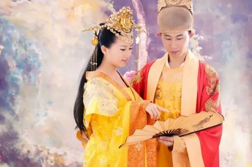 男人能娶到一个这样的老婆不成功都不行啊 第1张