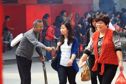 不抽烟，<span class='chameleon-code-v2'></span>不喝酒, 不嫖不赌的好男人能混成这样？<span class='chameleon-code-v2'></span>句句入骨啊！<span class='chameleon-code-v2'></span> 第1张