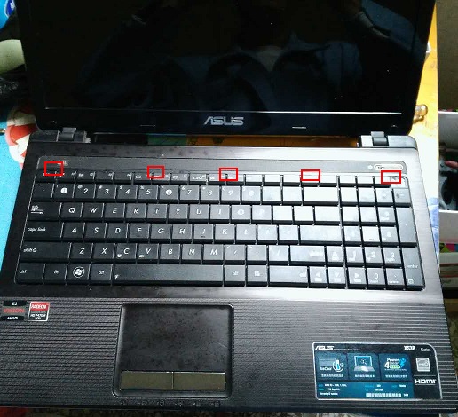 华硕ASUS X35B笔记本电脑（主板和显示屏）拆机方法图解 第2张